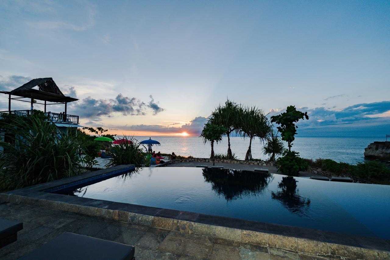 Hotel Dodol Lembongan Cliff Sunset Esterno foto